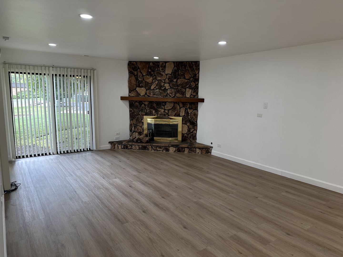 1365 N Sterling Avenue #D115, Palatine, IL 60067