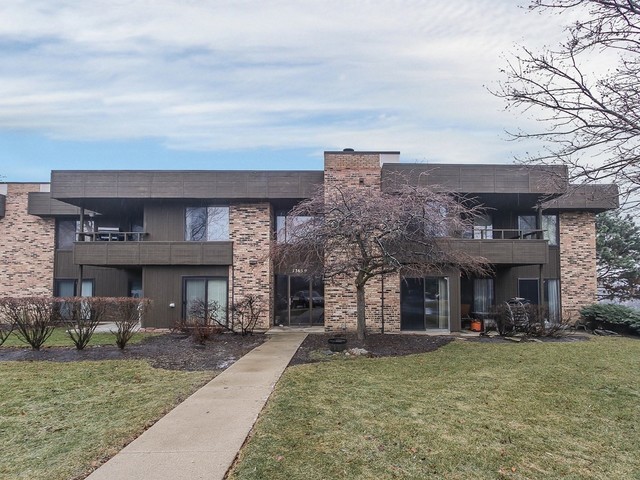 1365 N Sterling Avenue #D115, Palatine, IL 60067