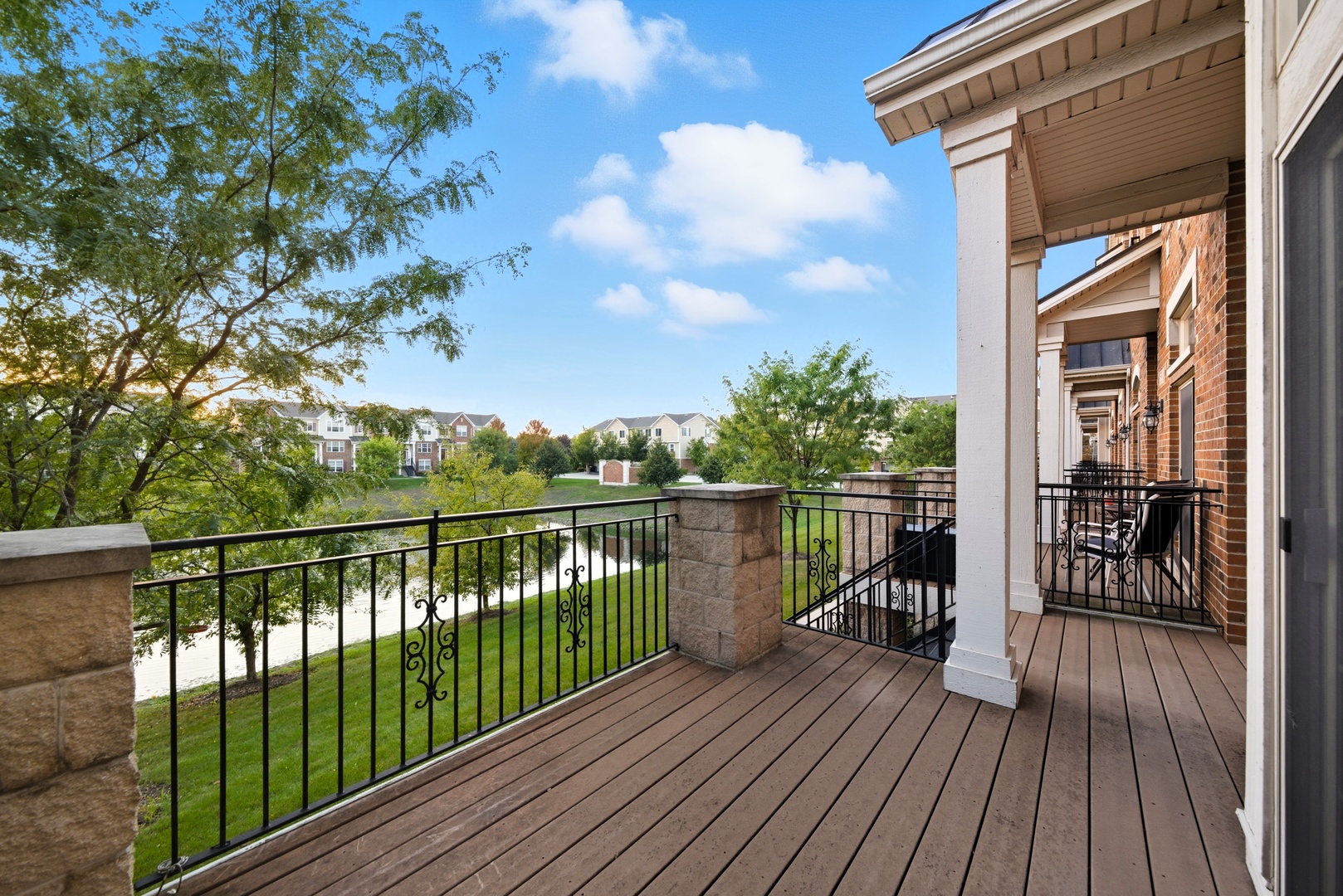 1544 Lakeridge Court, Mundelein, IL 60060