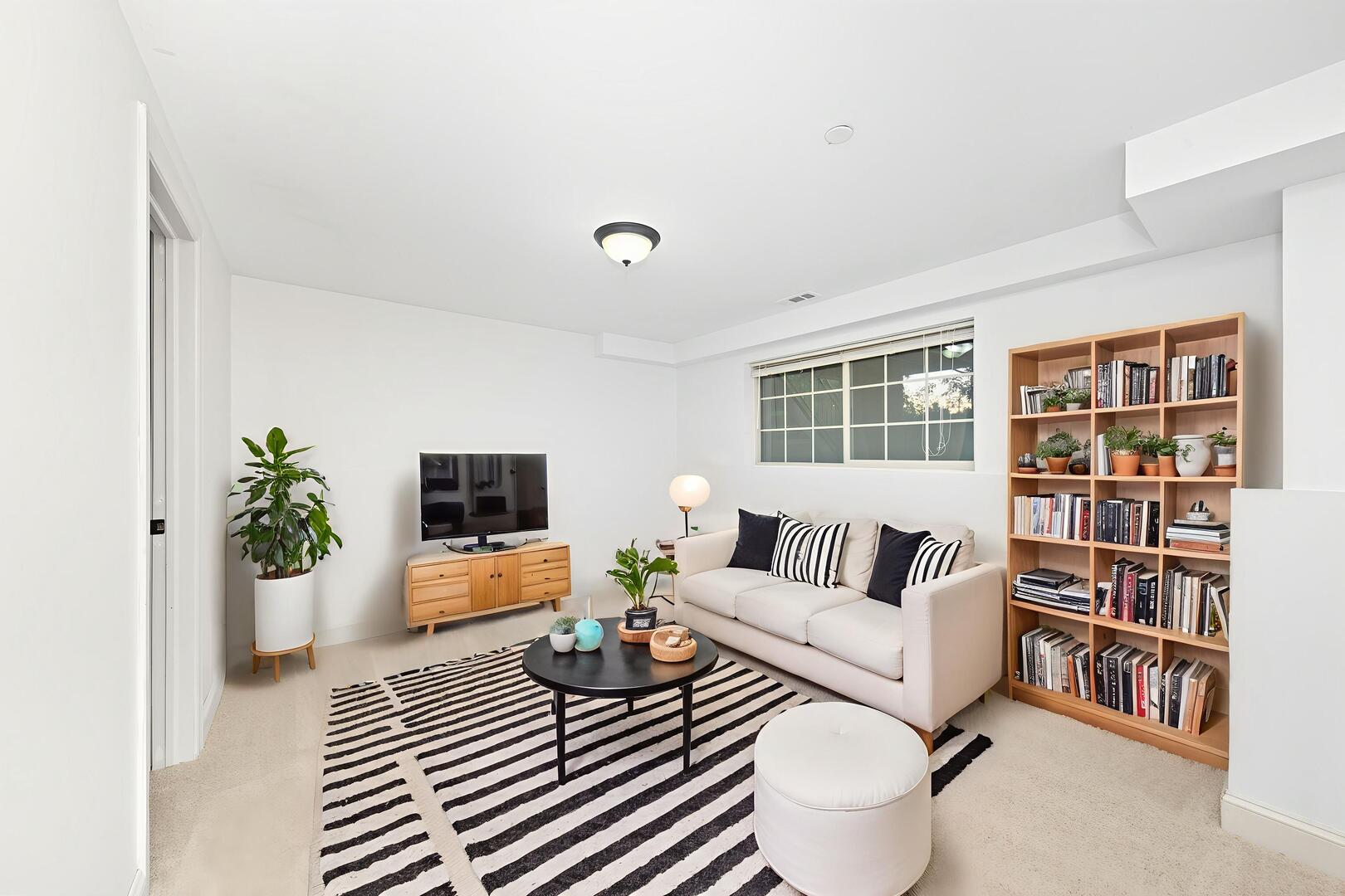 1544 Lakeridge Court, Mundelein, IL 60060