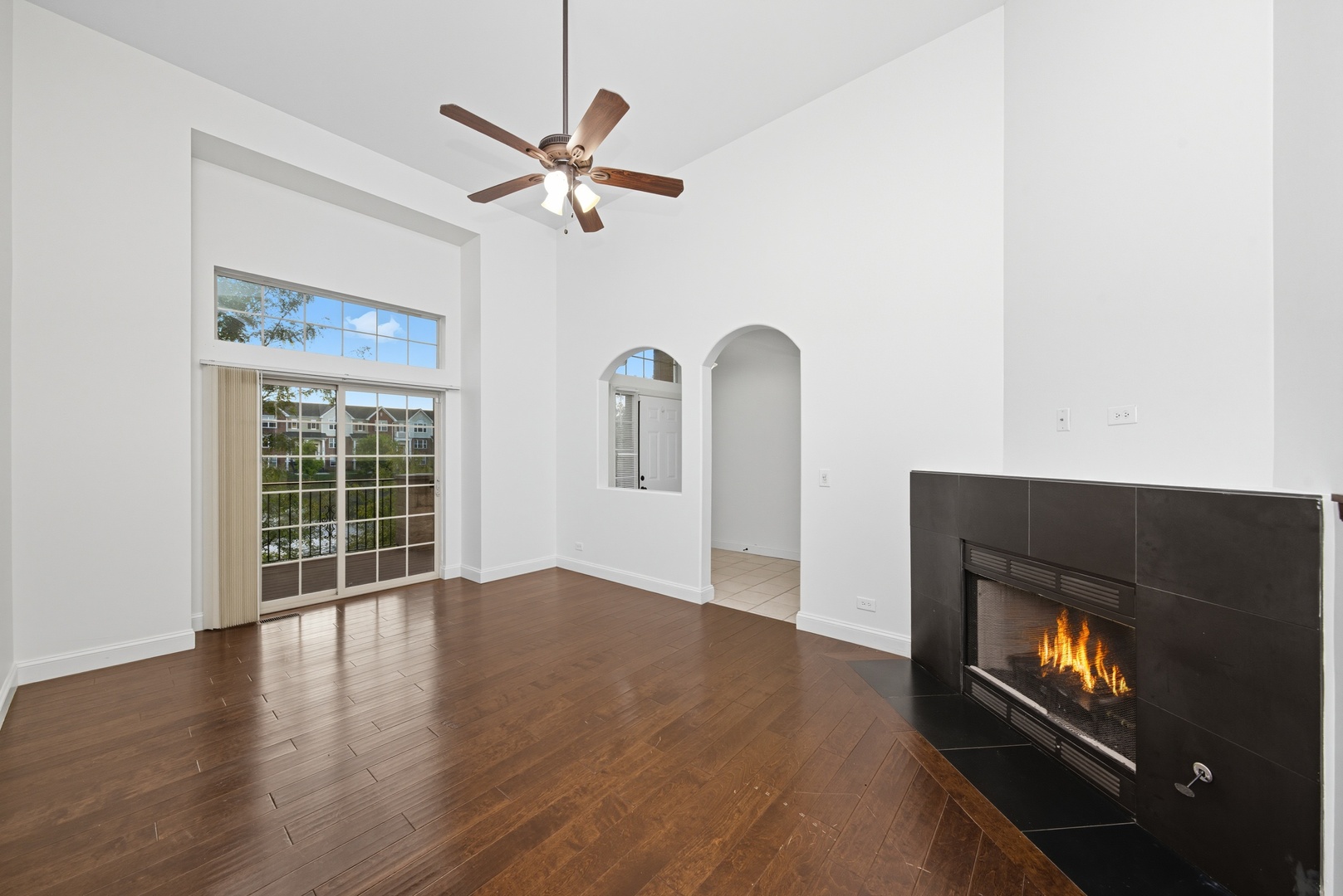 1544 Lakeridge Court, Mundelein, IL 60060