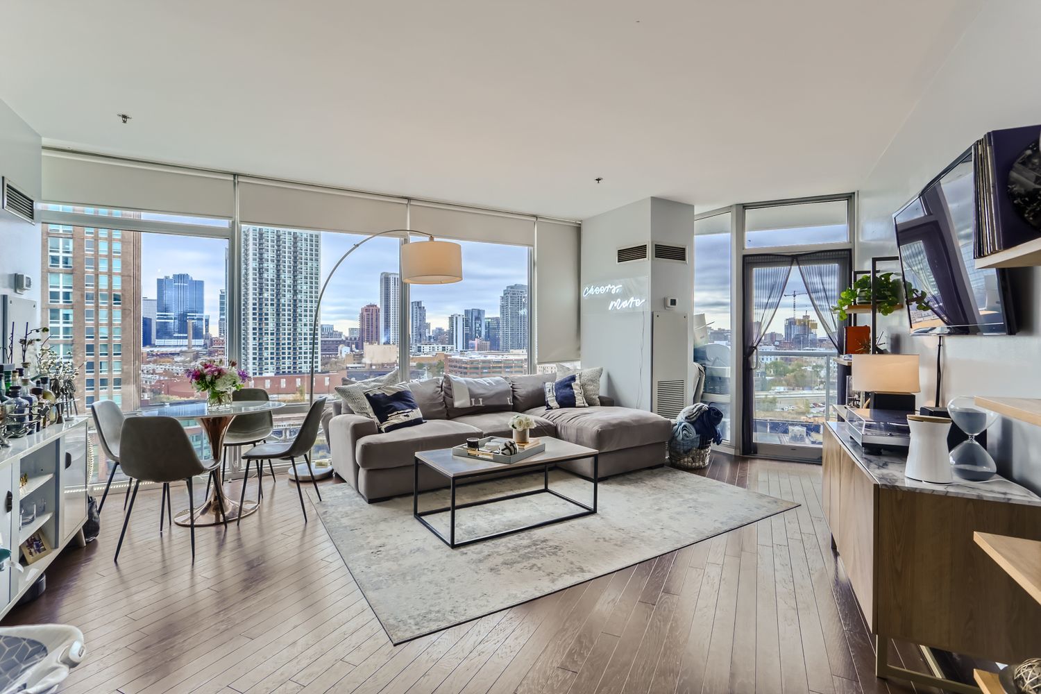 510 W Erie Street #1002, Chicago, IL 60654