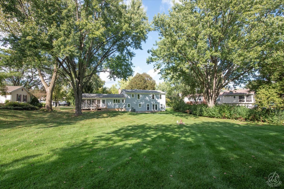 28437 W Lindbergh Drive, Barrington, IL 60010