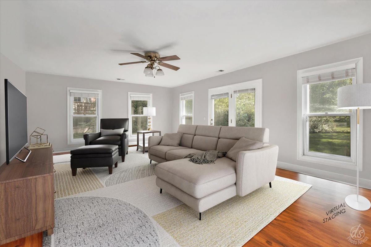 28437 W Lindbergh Drive, Barrington, IL 60010
