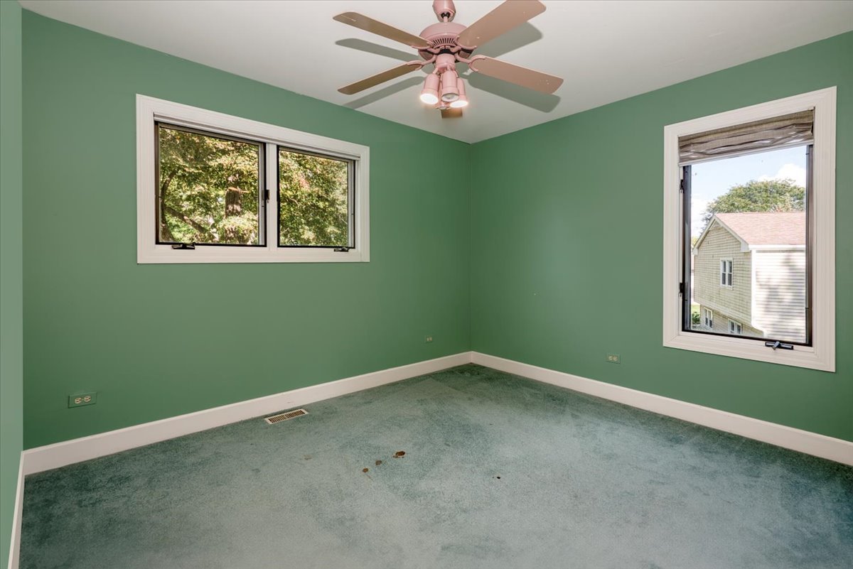 28437 W Lindbergh Drive, Barrington, IL 60010