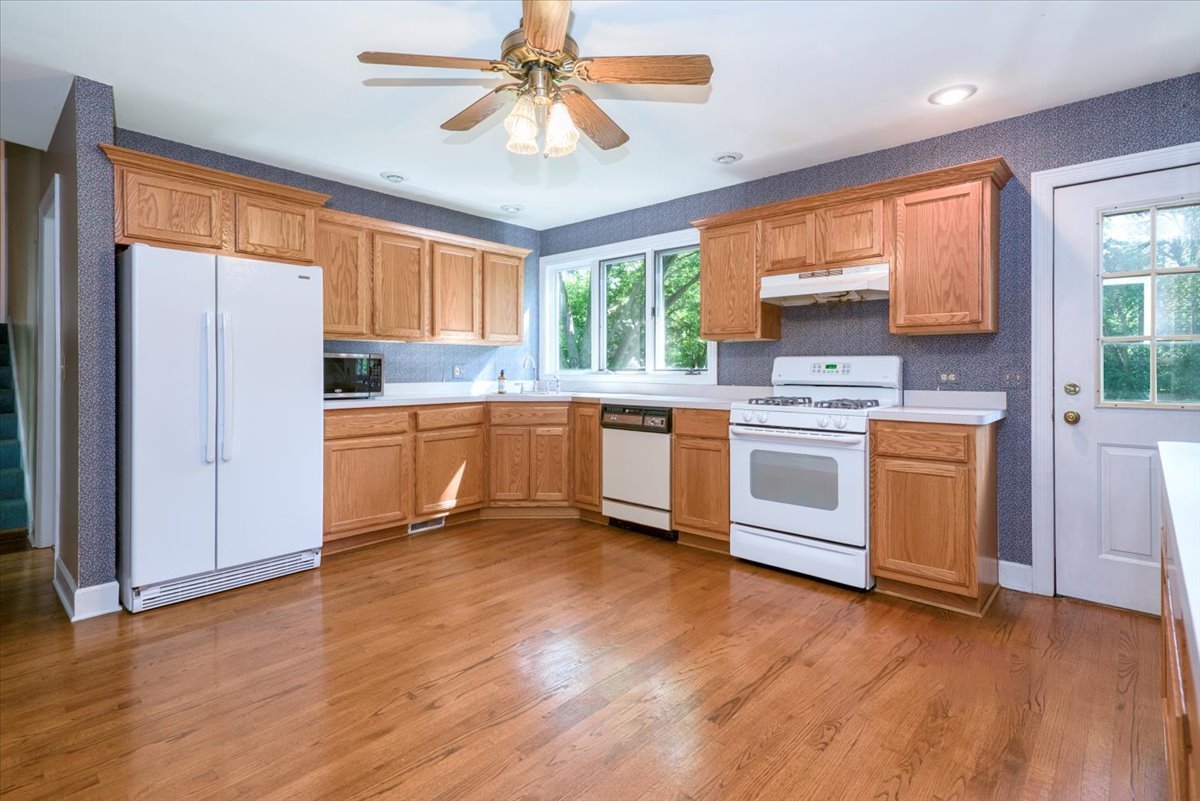 28437 W Lindbergh Drive, Barrington, IL 60010