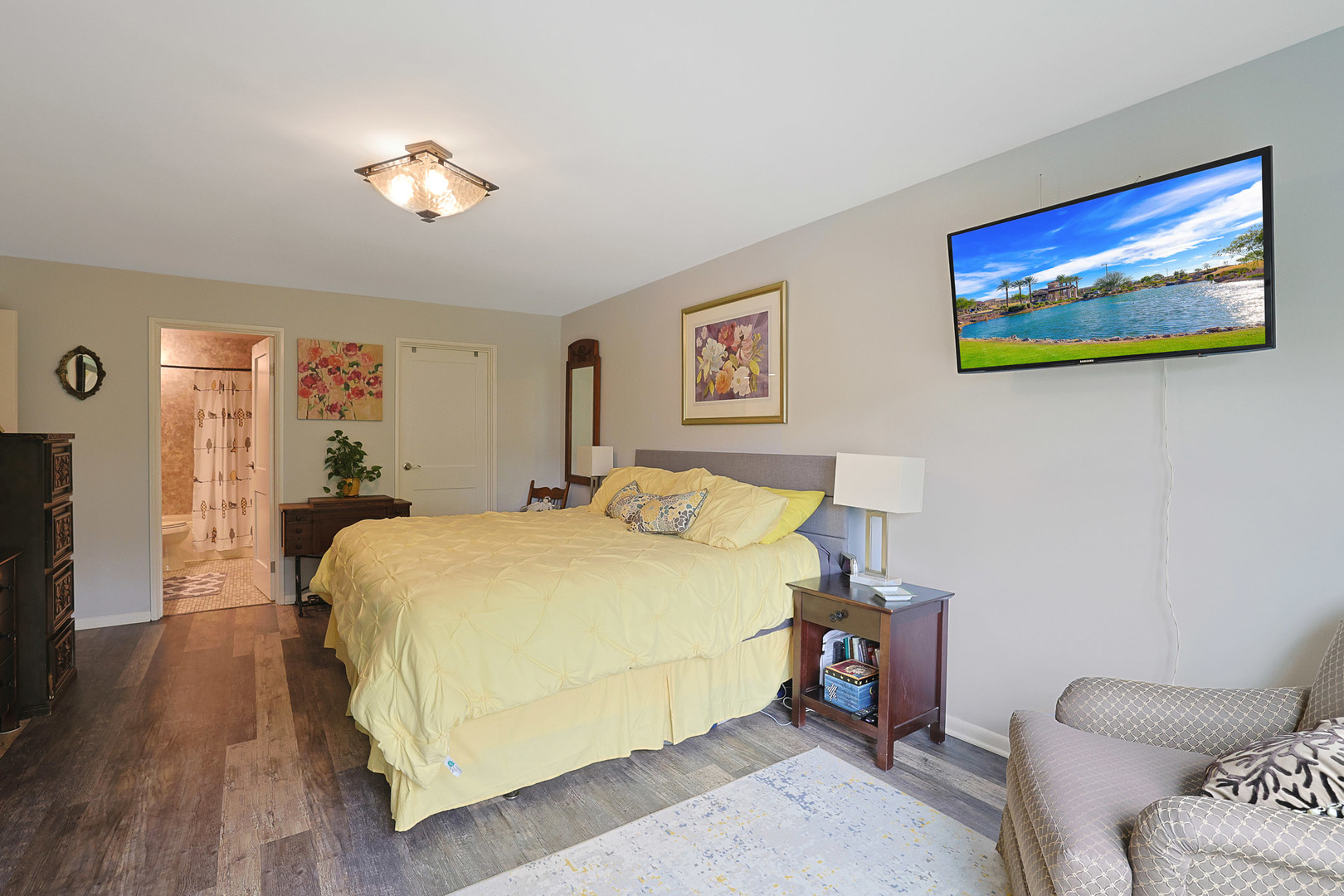 245 S Park Lane #409, Palatine, IL 60074