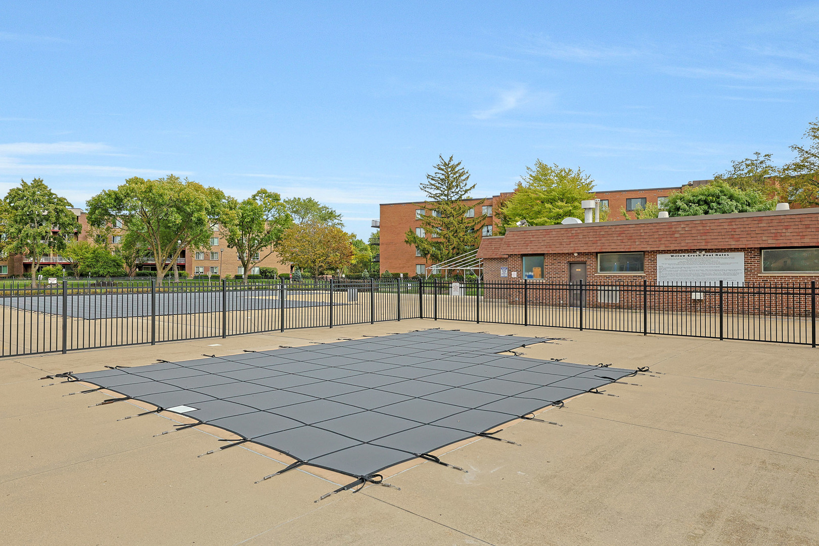 245 S Park Lane #409, Palatine, IL 60074