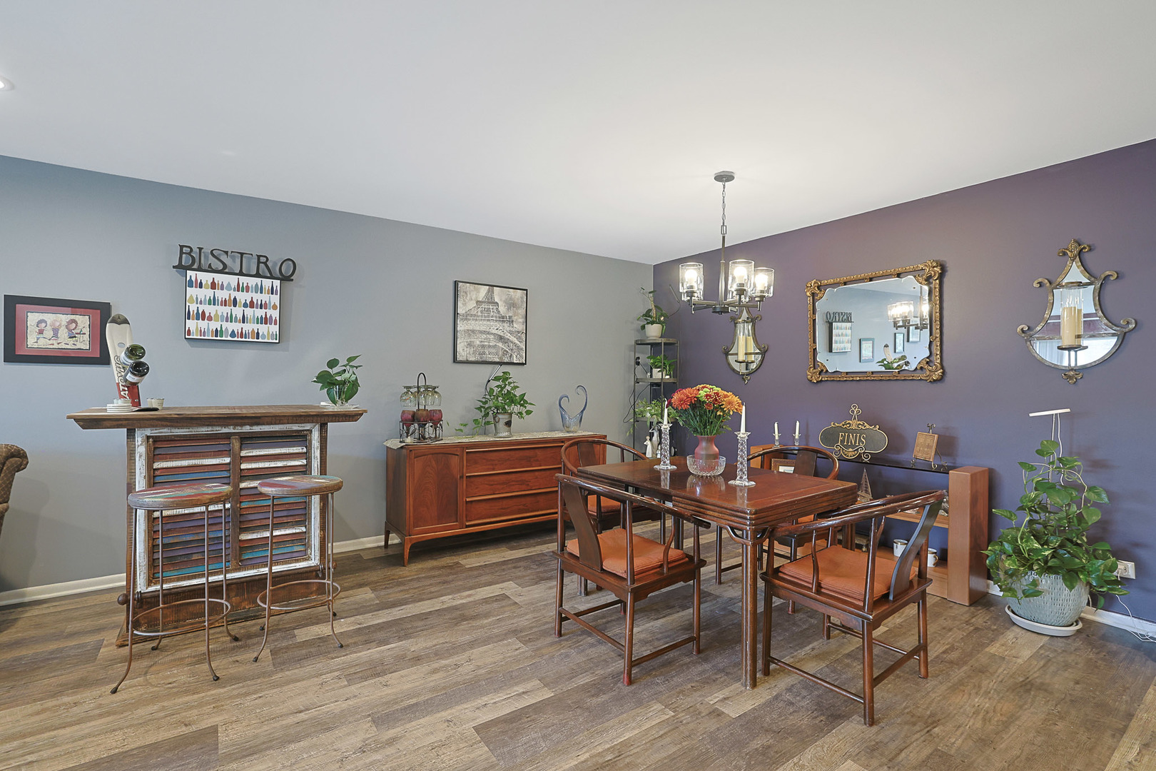 245 S Park Lane #409, Palatine, IL 60074