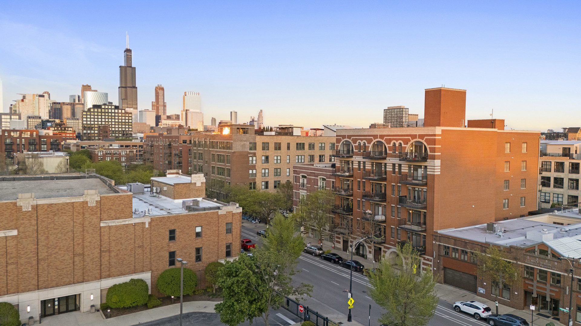 1355 W WASHINGTON Boulevard #4D, Chicago, IL 60607