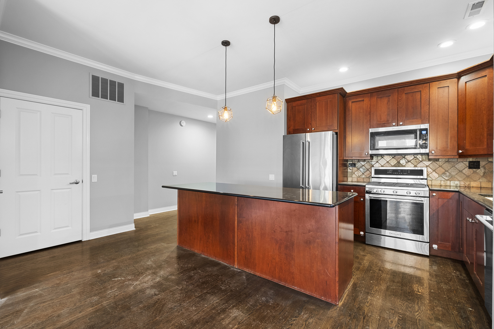 1355 W WASHINGTON Boulevard #4D, Chicago, IL 60607