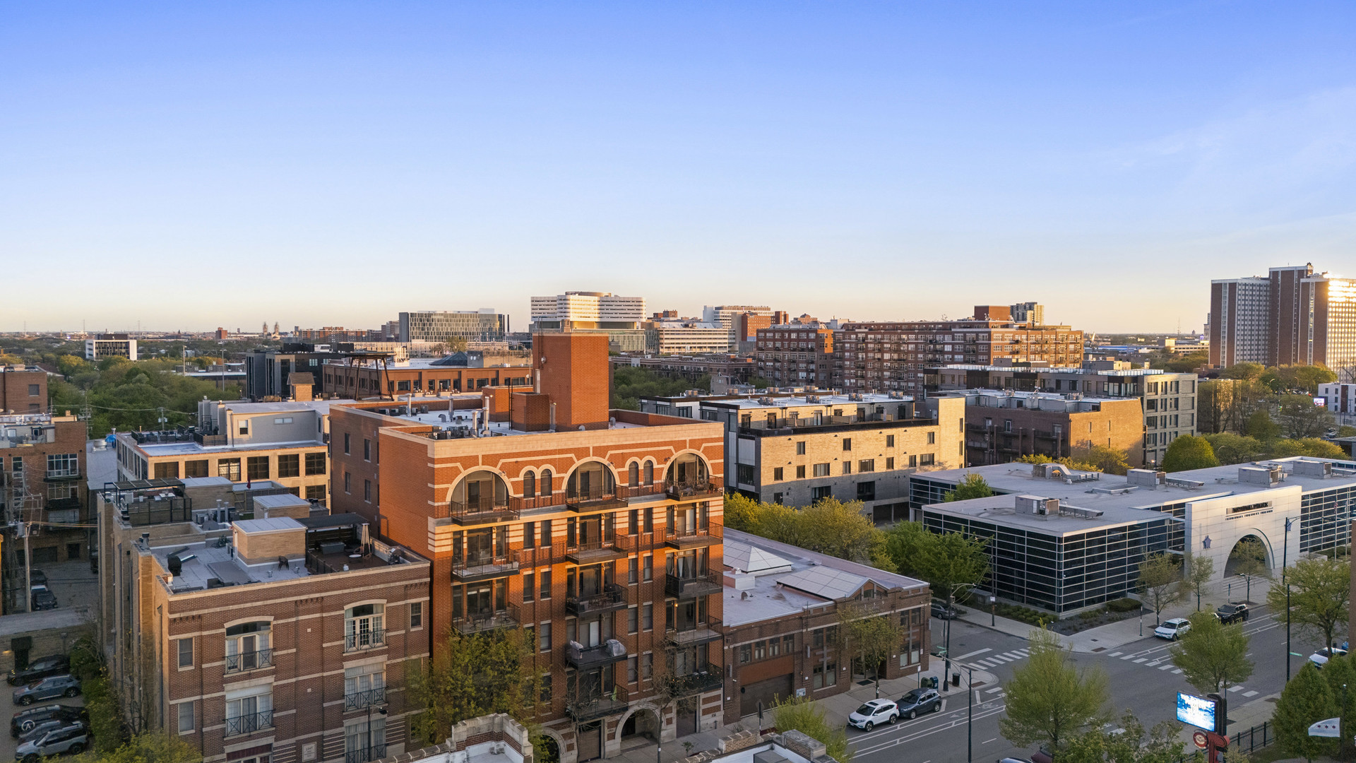 1355 W WASHINGTON Boulevard #4D, Chicago, IL 60607