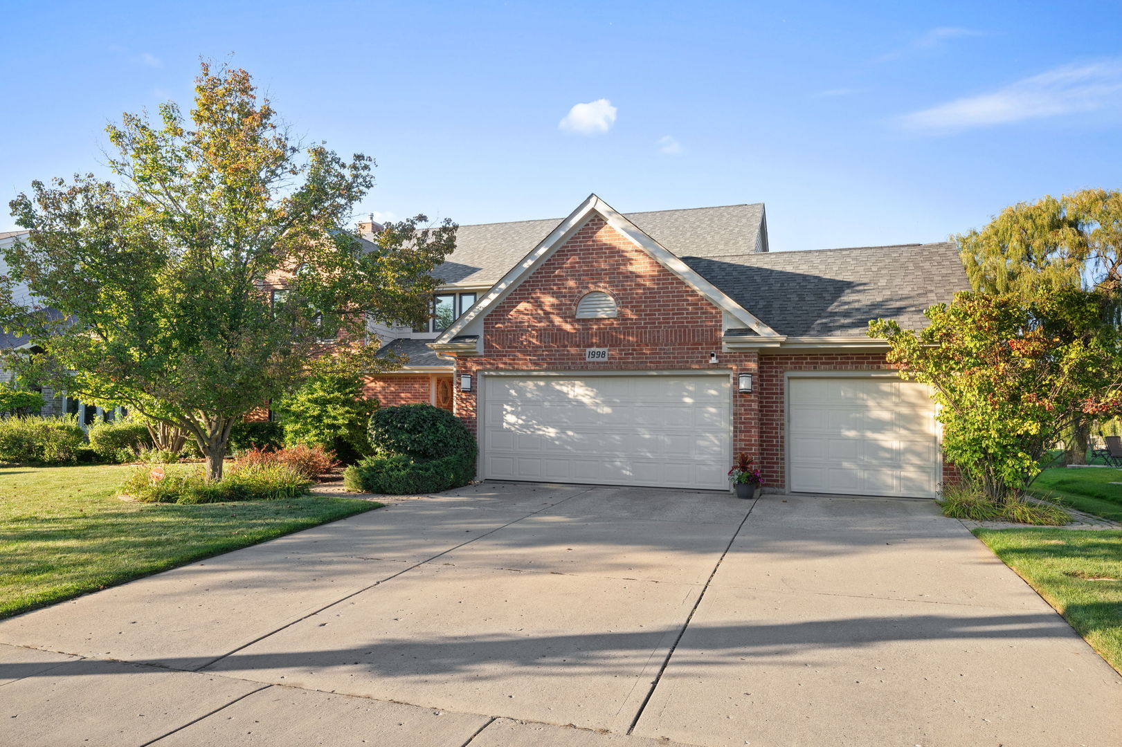 1998 Sheridan Court, Buffalo Grove, IL 60089