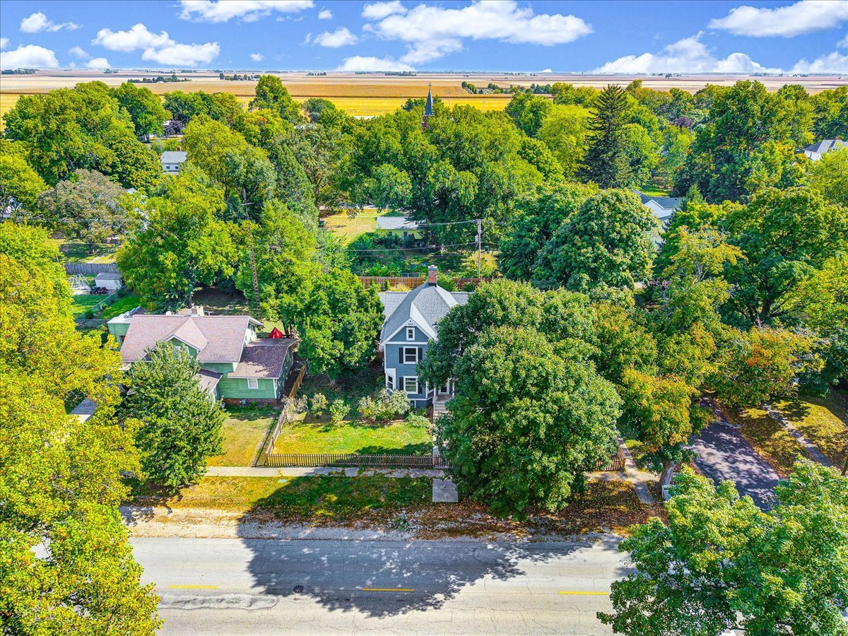 302 N Minier Avenue, Minier, IL 61759