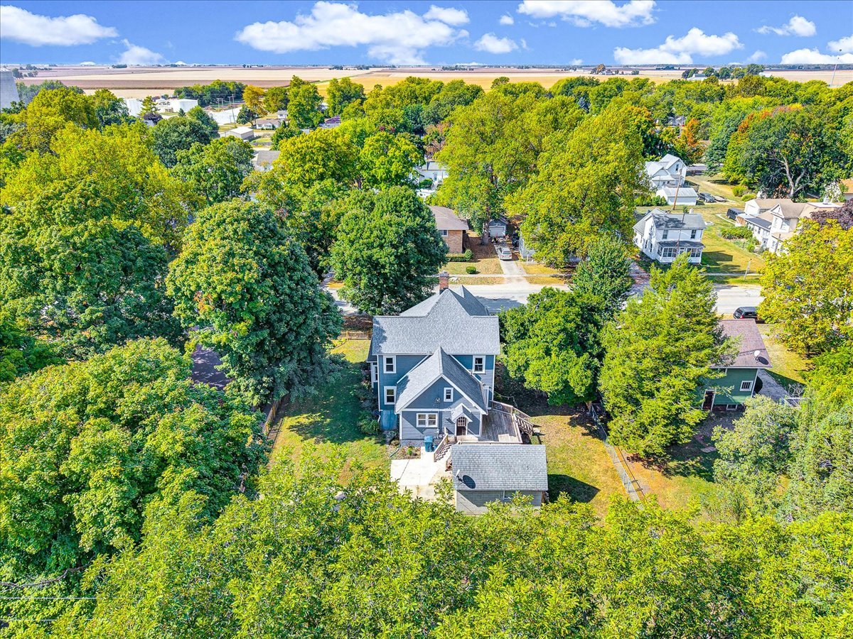 302 N Minier Avenue, Minier, IL 61759