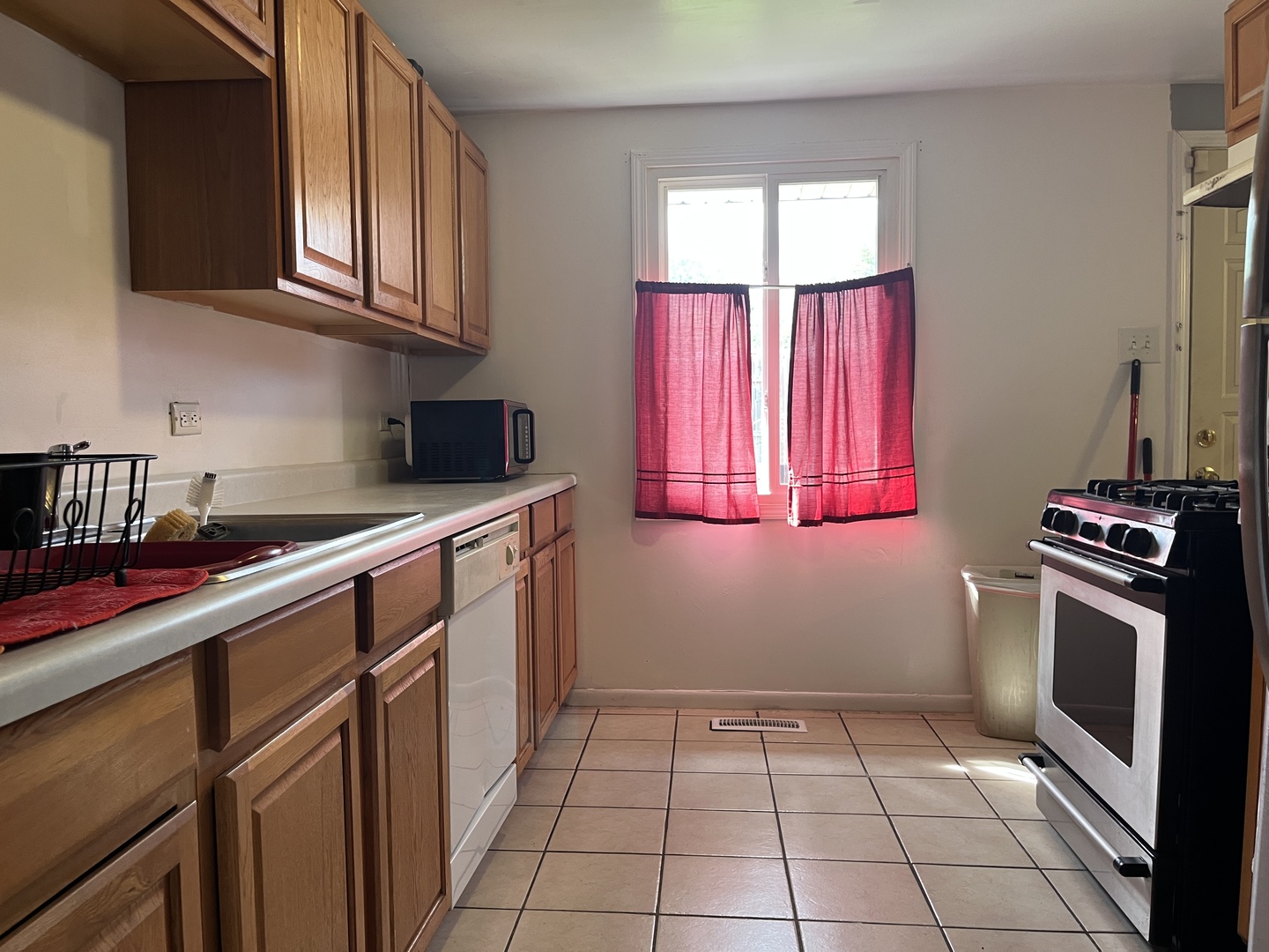 220 W Raye Drive, Chicago Heights, IL 60411