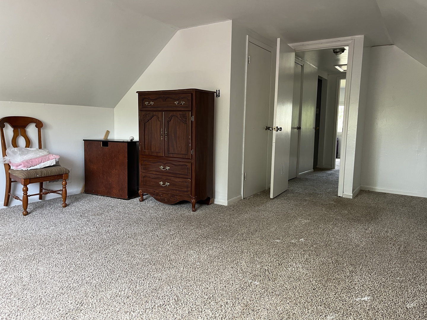 220 W Raye Drive, Chicago Heights, IL 60411