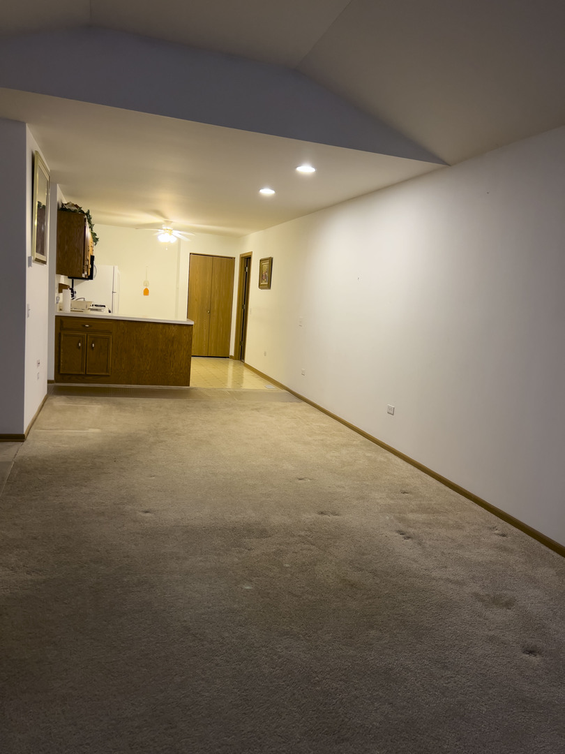 131 E 163rd Street #16A, South Holland, IL 60473
