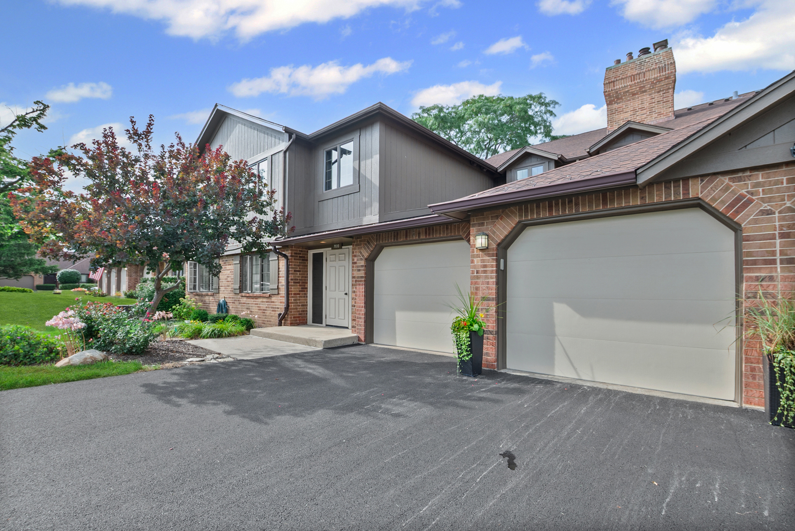 7930 W Lakeview Court #2A, Palos Heights, IL 60463