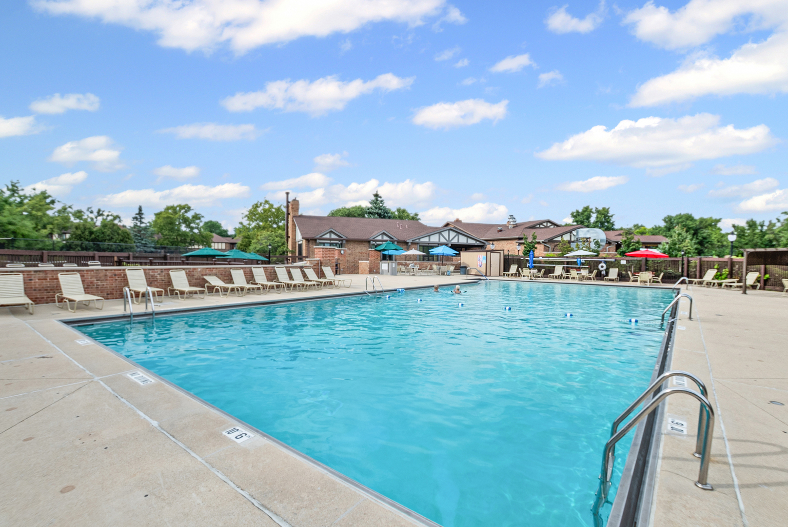 7930 W Lakeview Court #2A, Palos Heights, IL 60463