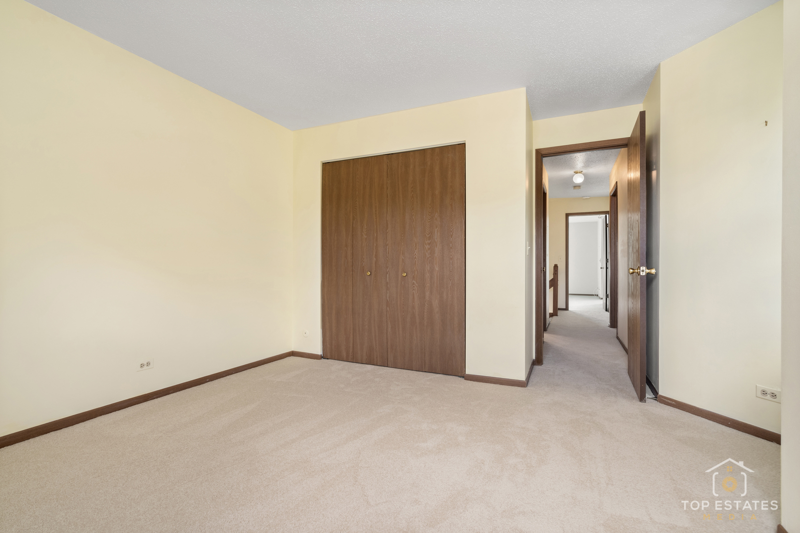 751 W Happfield Drive, Arlington Heights, IL 60004