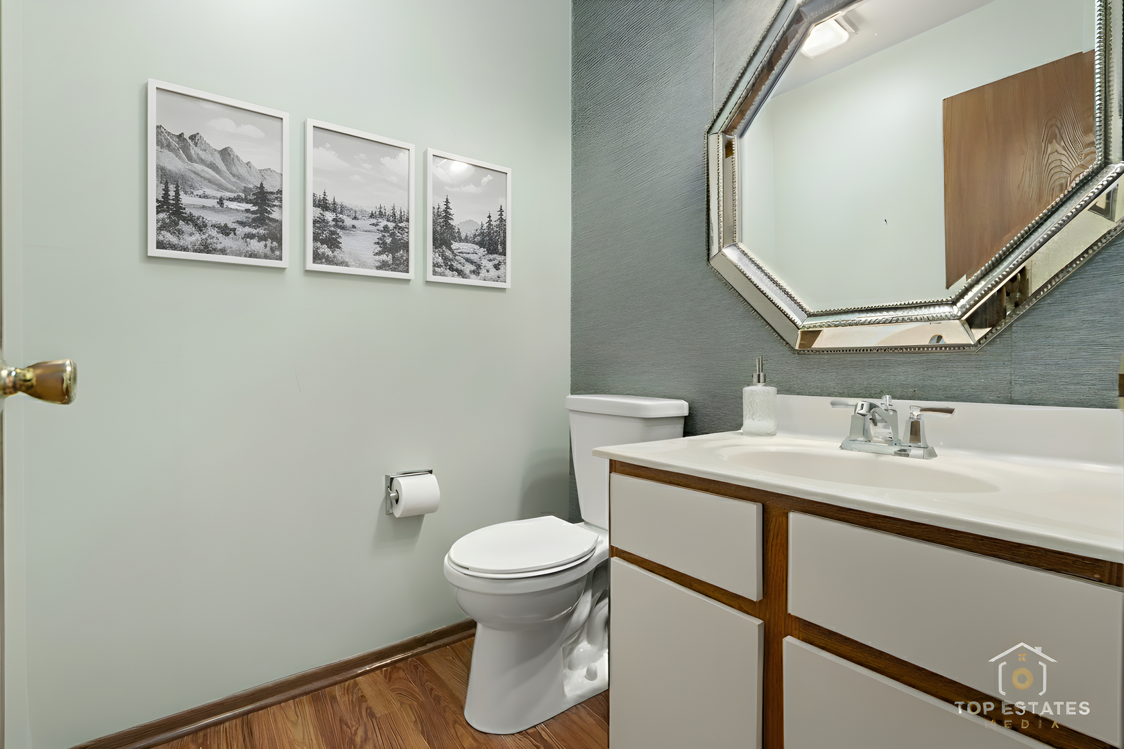 751 W Happfield Drive, Arlington Heights, IL 60004