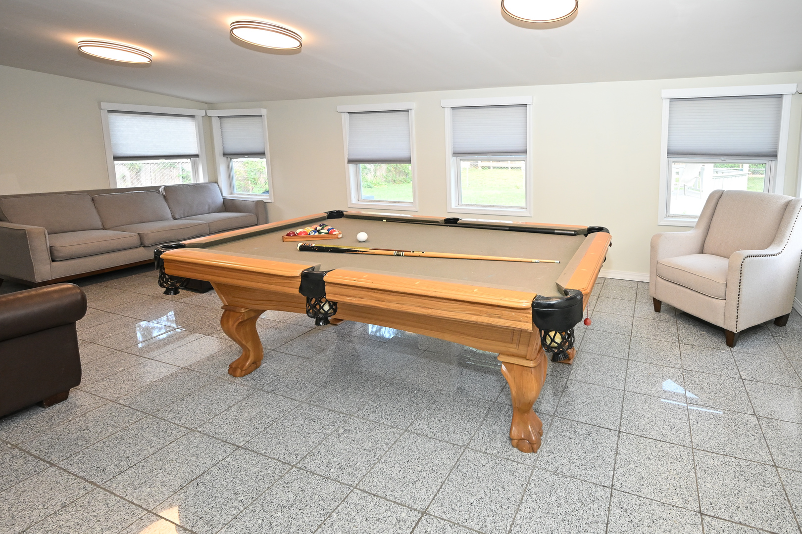 580 Walnut Lane, Elk Grove Village, IL 60007