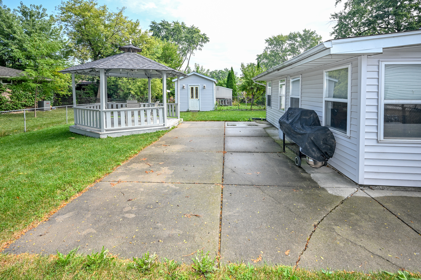 580 Walnut Lane, Elk Grove Village, IL 60007