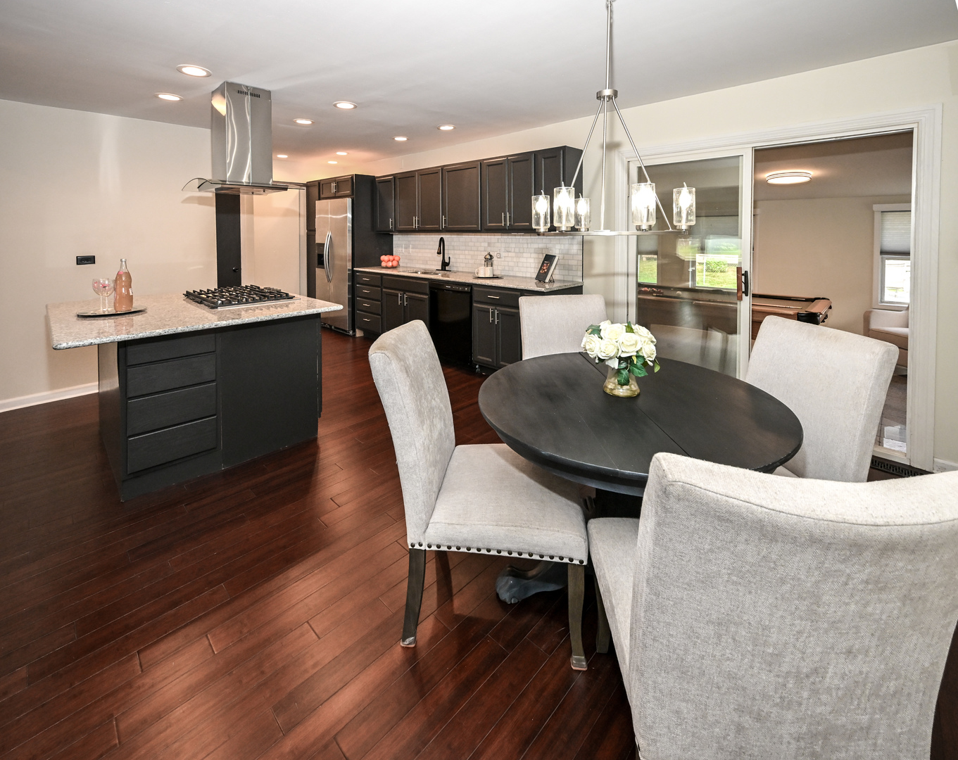 580 Walnut Lane, Elk Grove Village, IL 60007