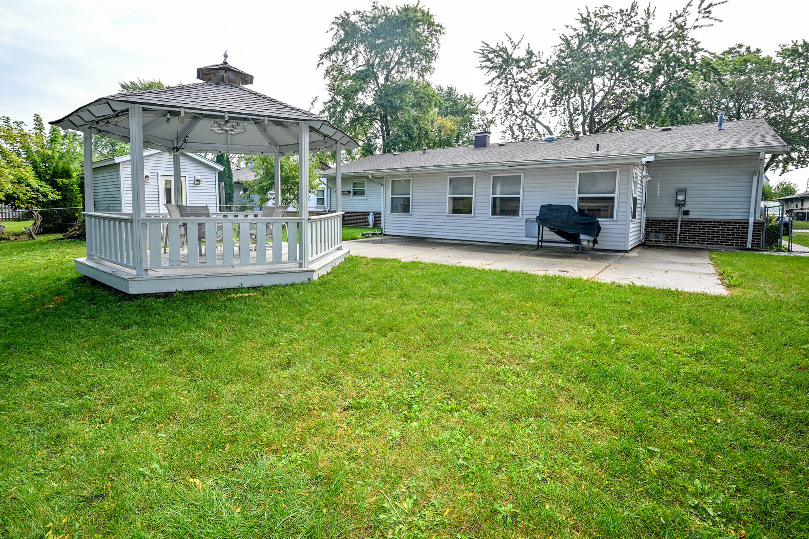 580 Walnut Lane, Elk Grove Village, IL 60007