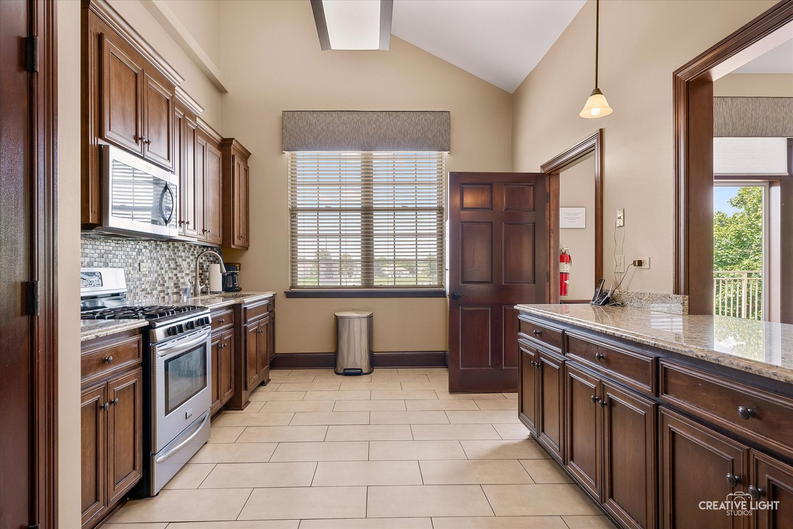 5304 Kingsbury Estates Drive, Plainfield, IL 60586