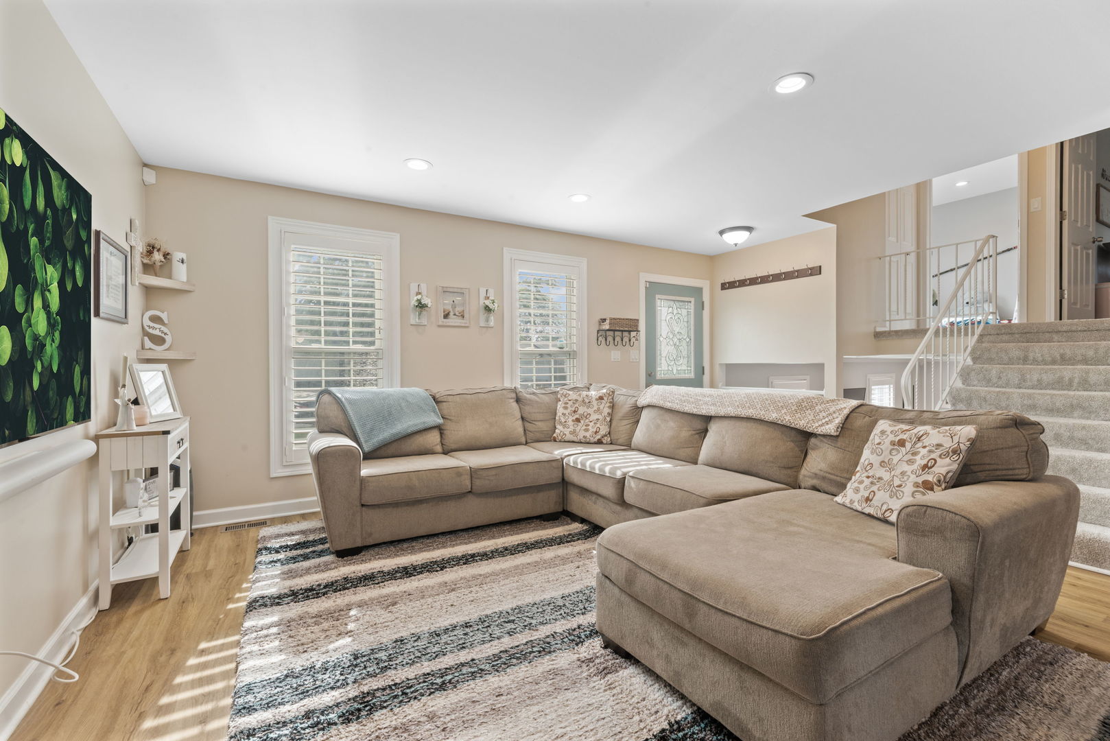 751 Cypress Lane, Carol Stream, IL 60188