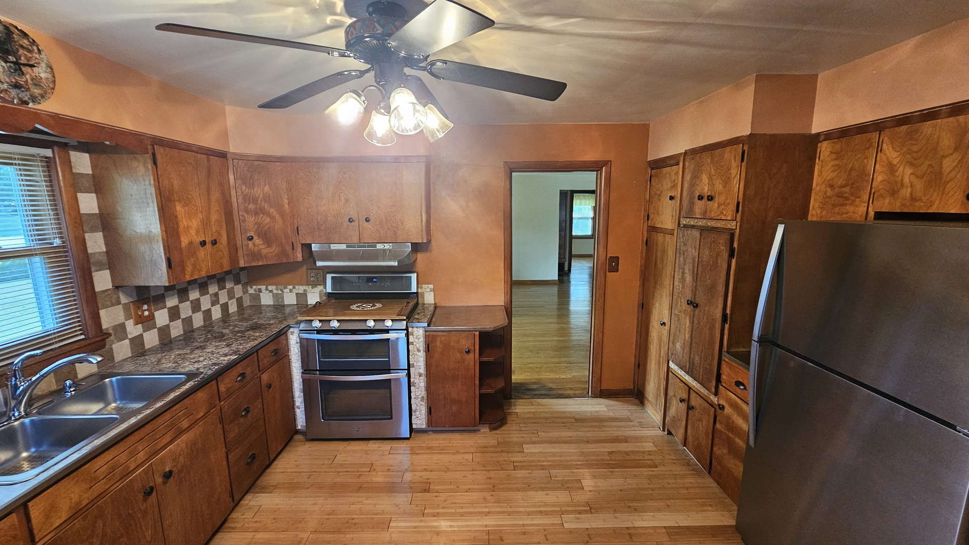 13658 E Flagg Road, Rochelle, IL 61068