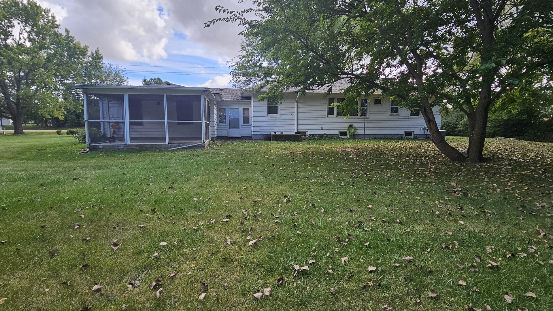 13658 E Flagg Road, Rochelle, IL 61068