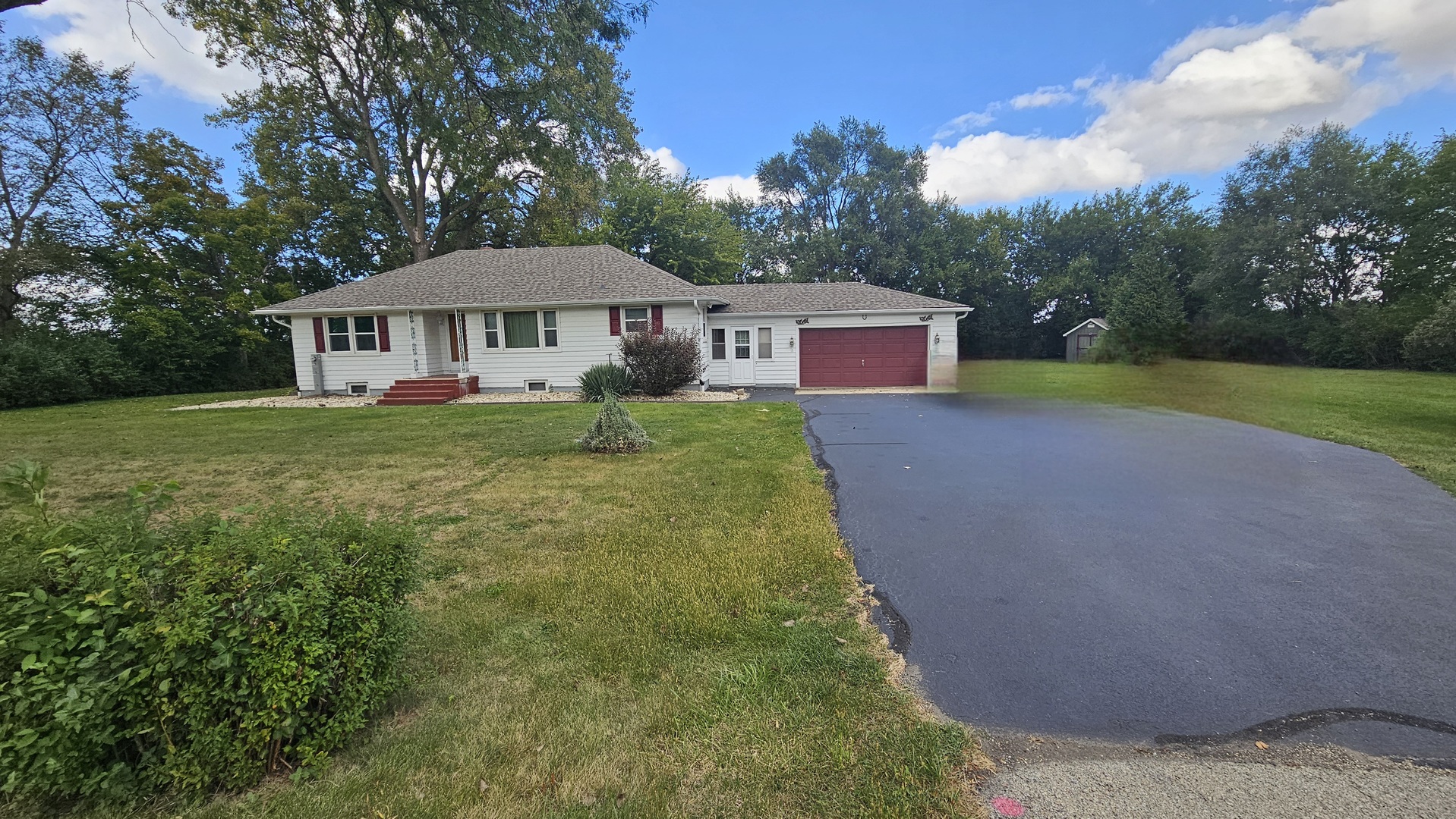 13658 E Flagg Road, Rochelle, IL 61068