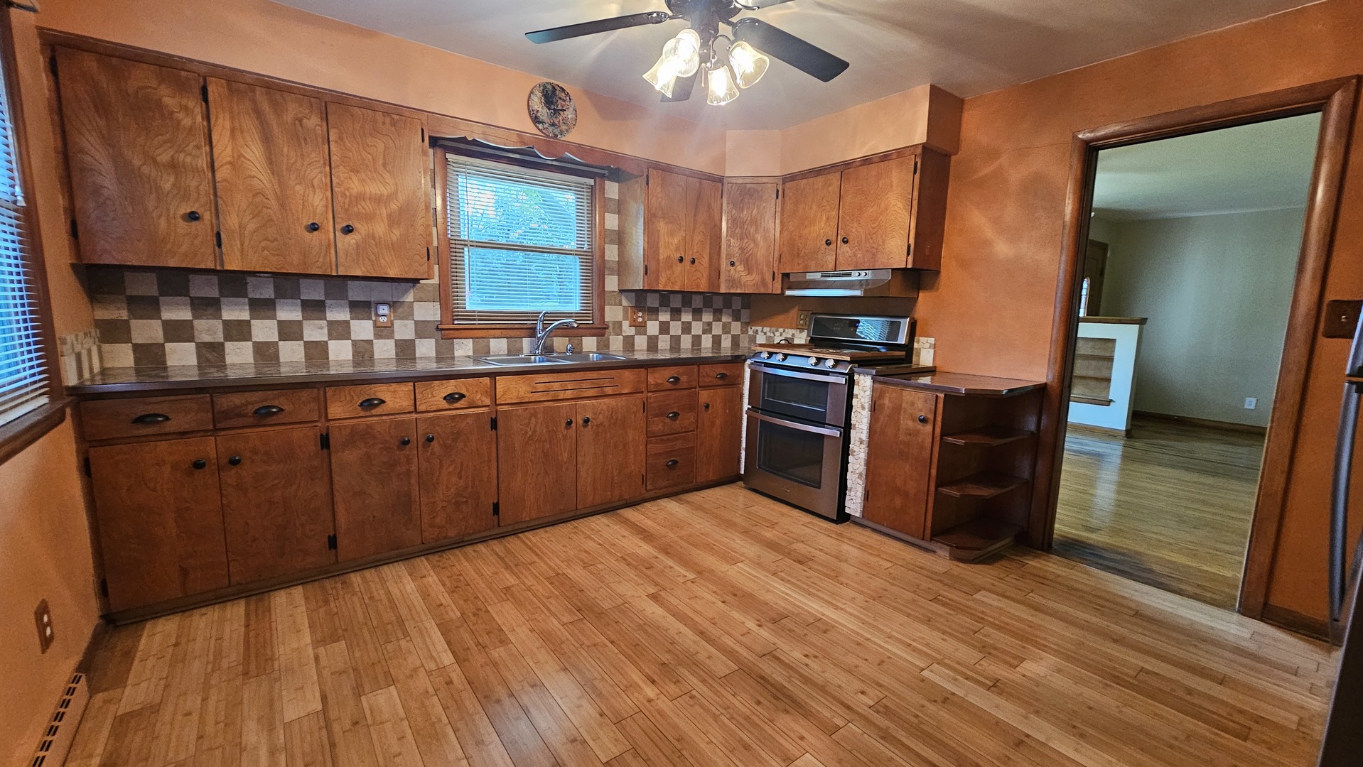 13658 E Flagg Road, Rochelle, IL 61068