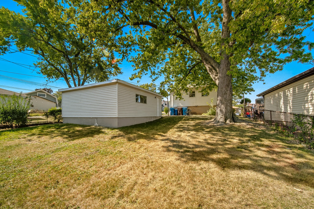 12549 S Tripp Avenue, Alsip, IL 60803