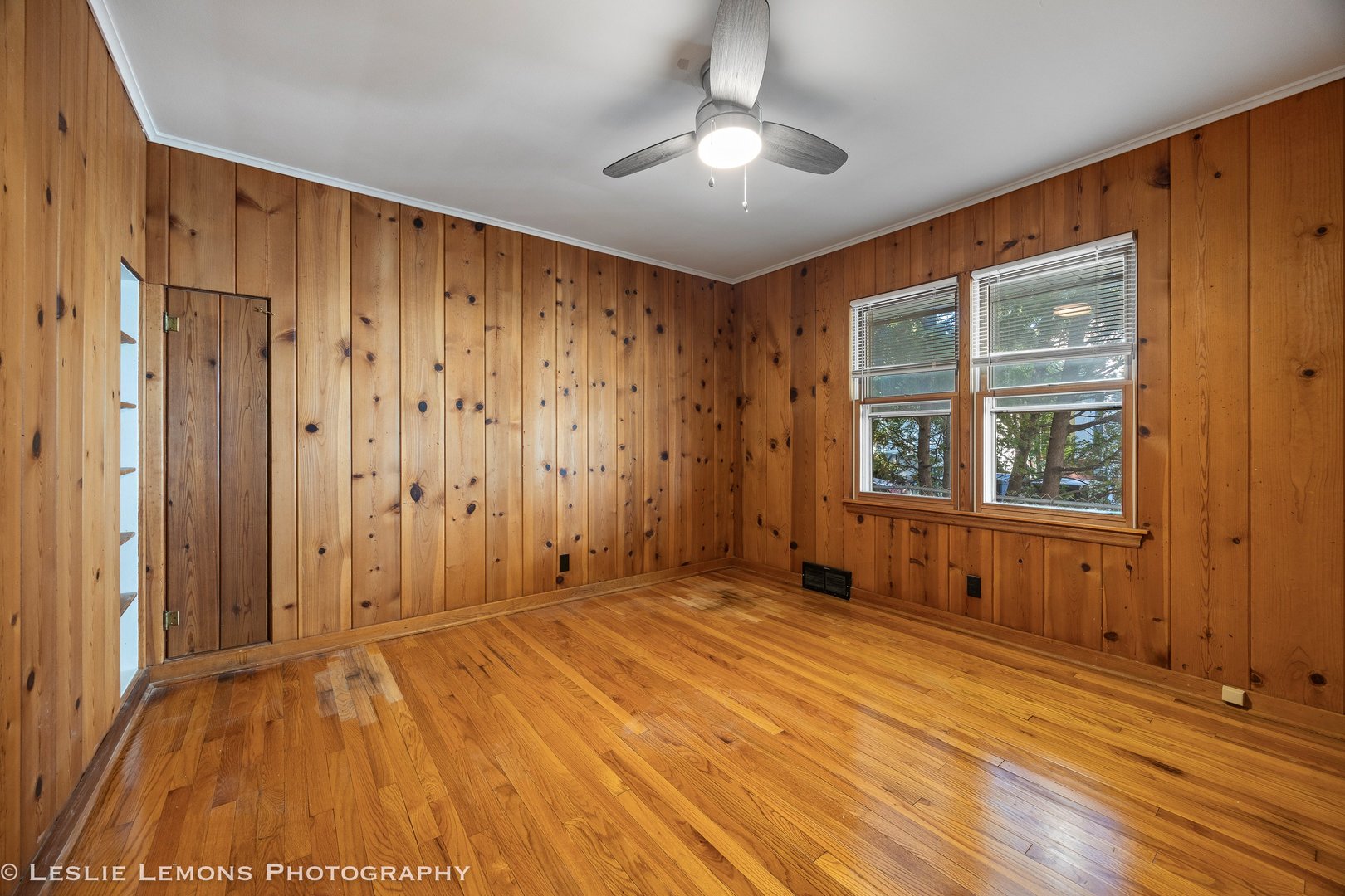 329 E 8th Avenue, Naperville, IL 60563