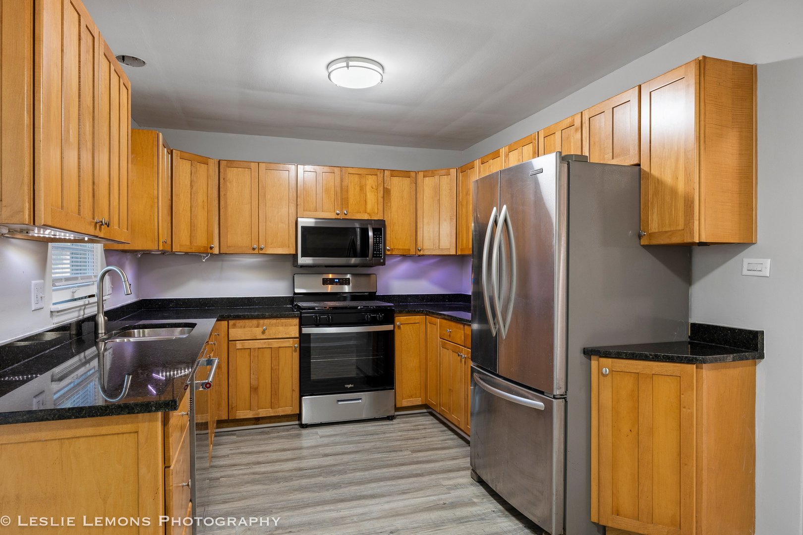 329 E 8th Avenue, Naperville, IL 60563