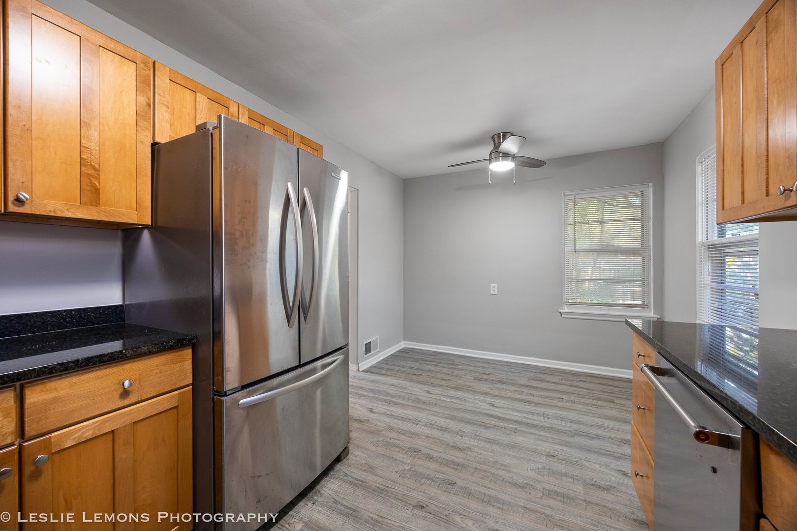 329 E 8th Avenue, Naperville, IL 60563