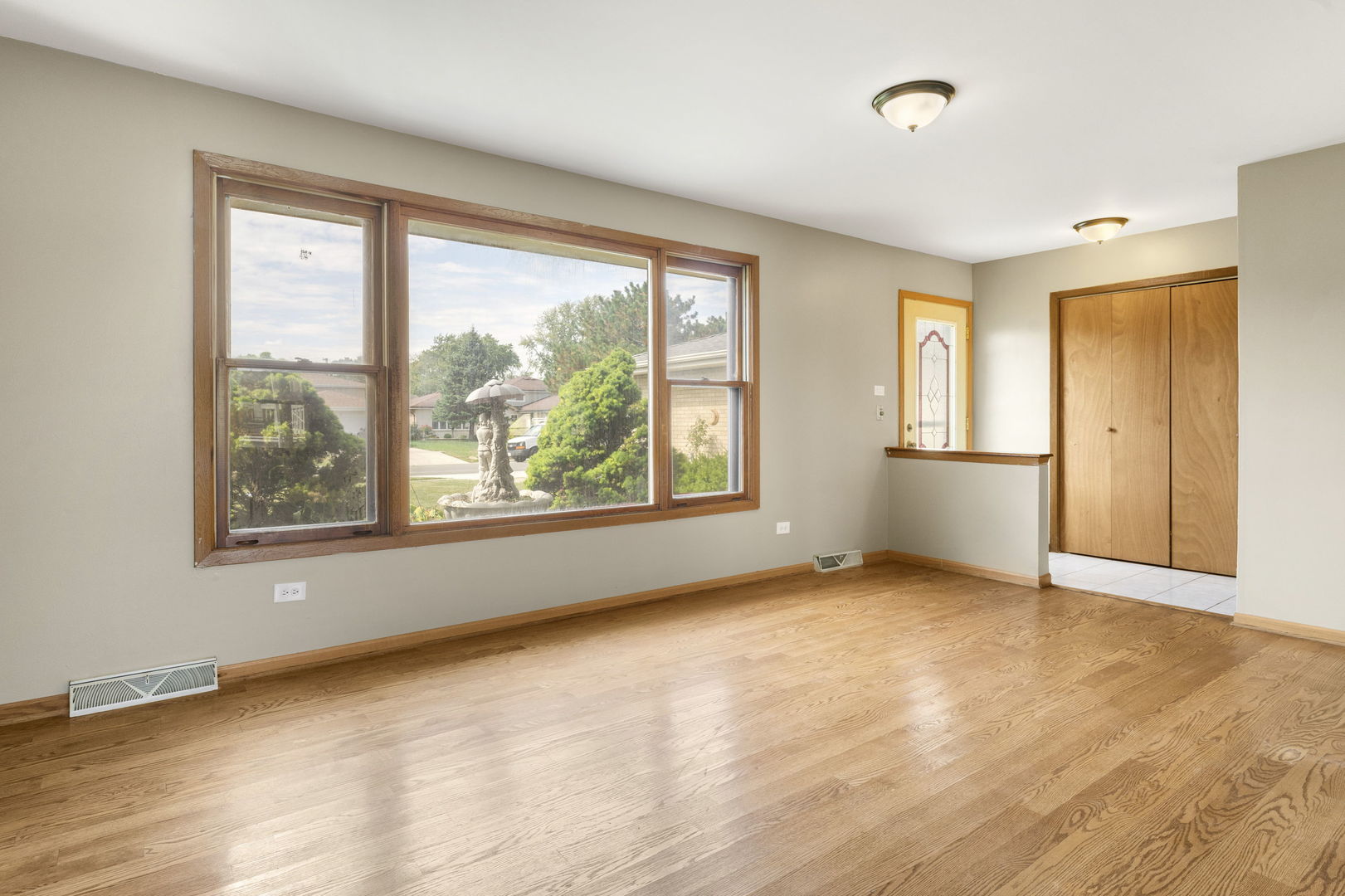 8225 Beloit Avenue, Bridgeview, IL 60455