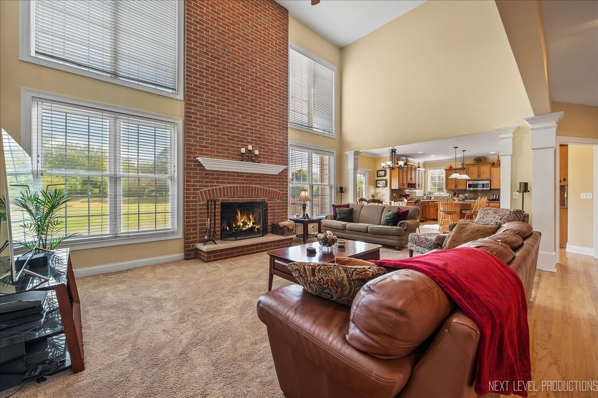 7N919 Cloverfield Road, St. Charles, IL 60175