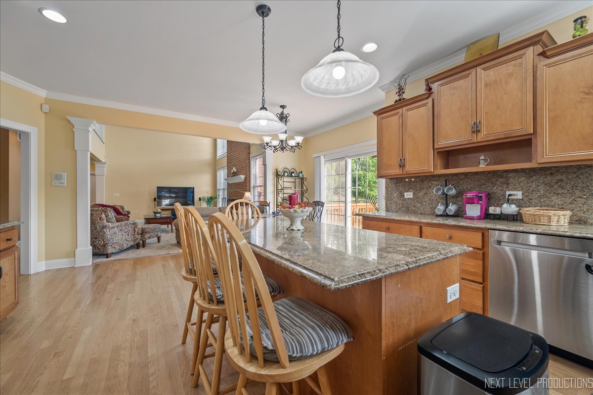 7N919 Cloverfield Road, St. Charles, IL 60175
