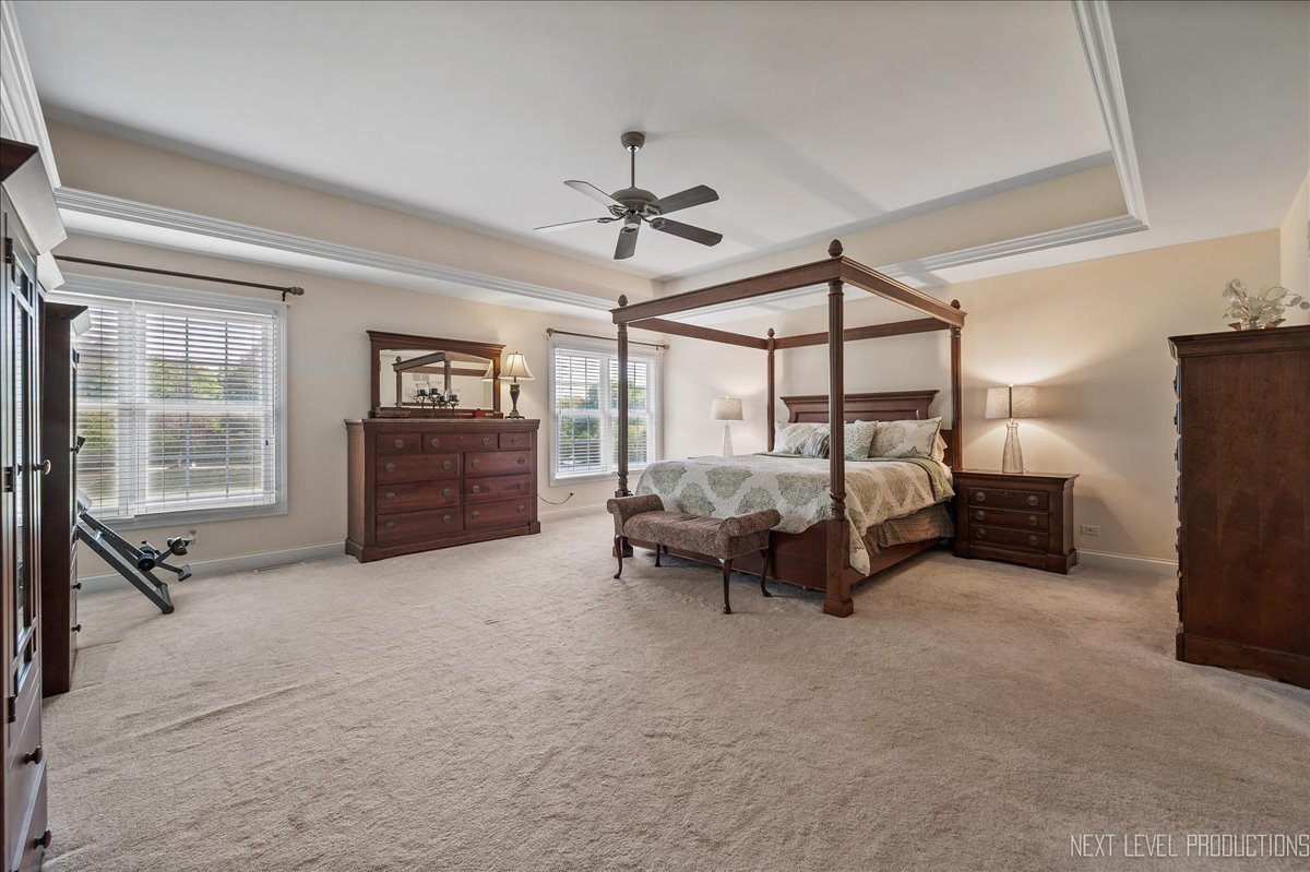 7N919 Cloverfield Road, St. Charles, IL 60175