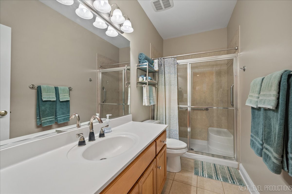 7N919 Cloverfield Road, St. Charles, IL 60175