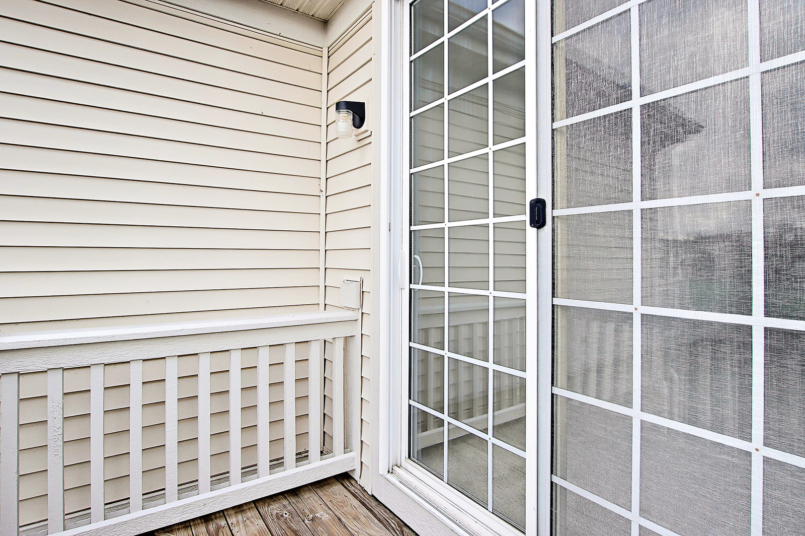 4221 Savoy Lane #28C721, McHenry, IL 60050