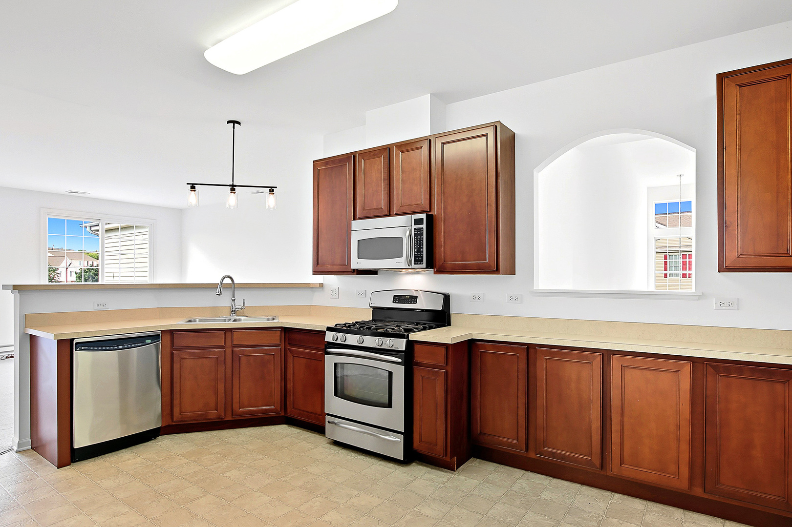 4221 Savoy Lane #28C721, McHenry, IL 60050