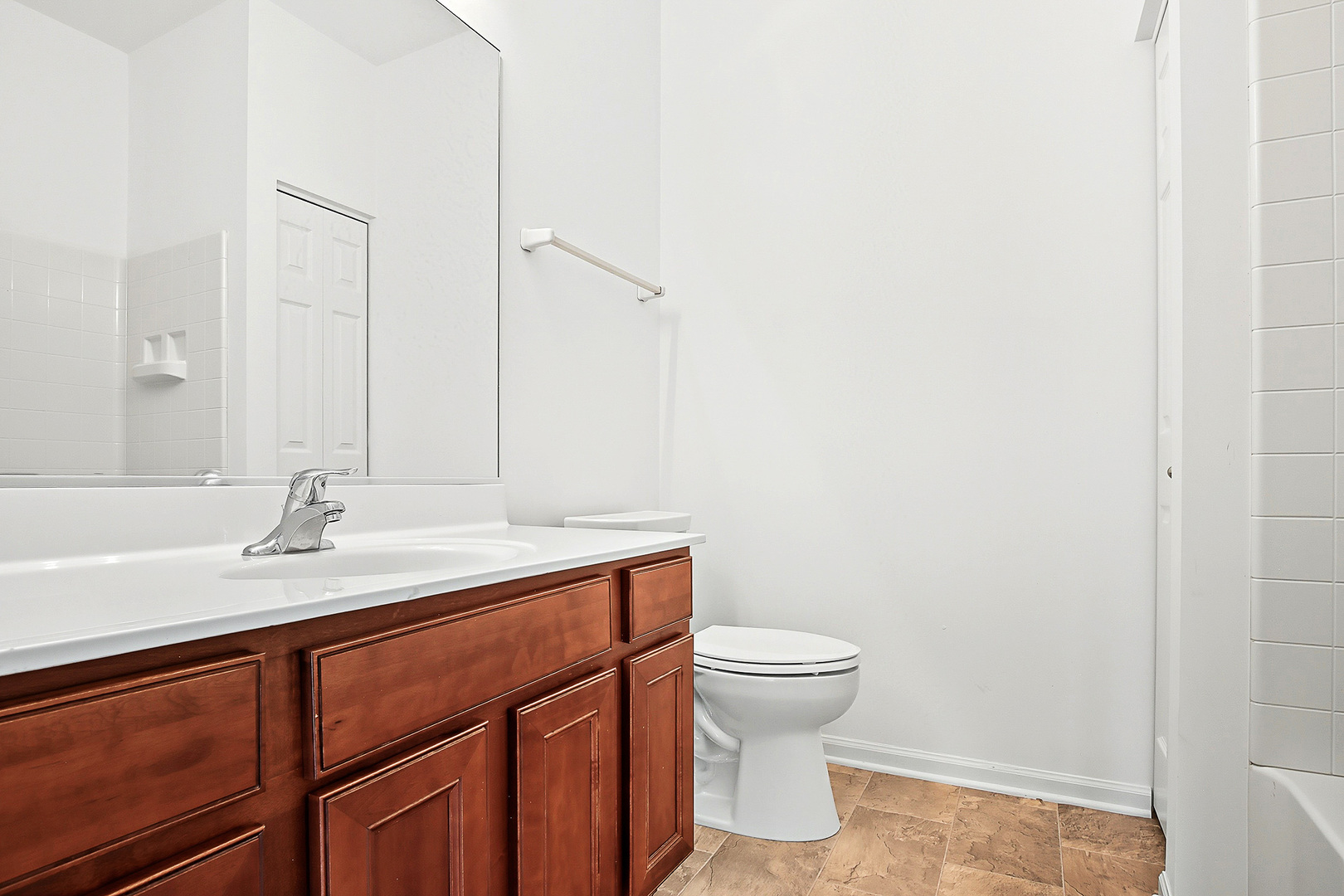 4221 Savoy Lane #28C721, McHenry, IL 60050