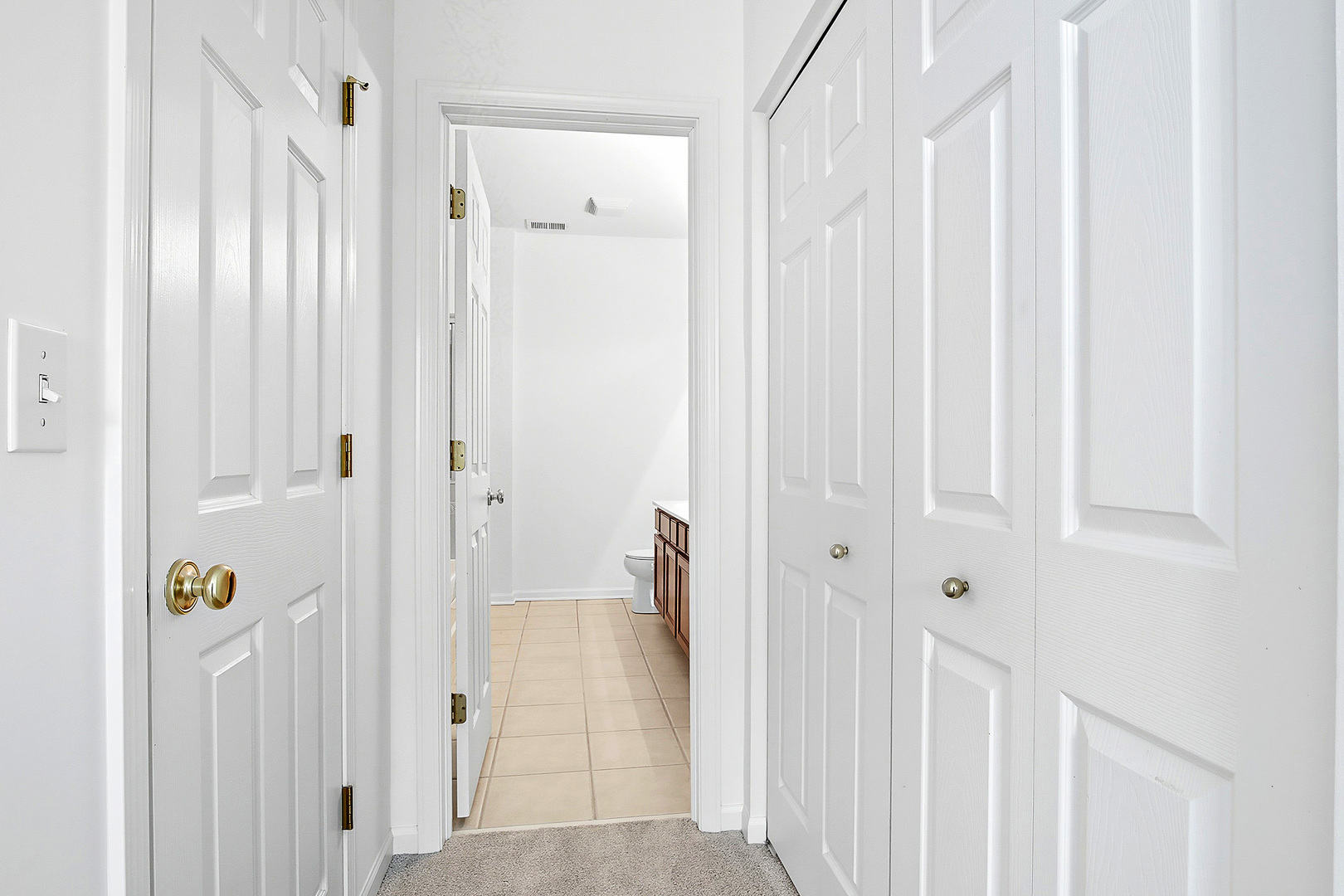 4221 Savoy Lane #28C721, McHenry, IL 60050