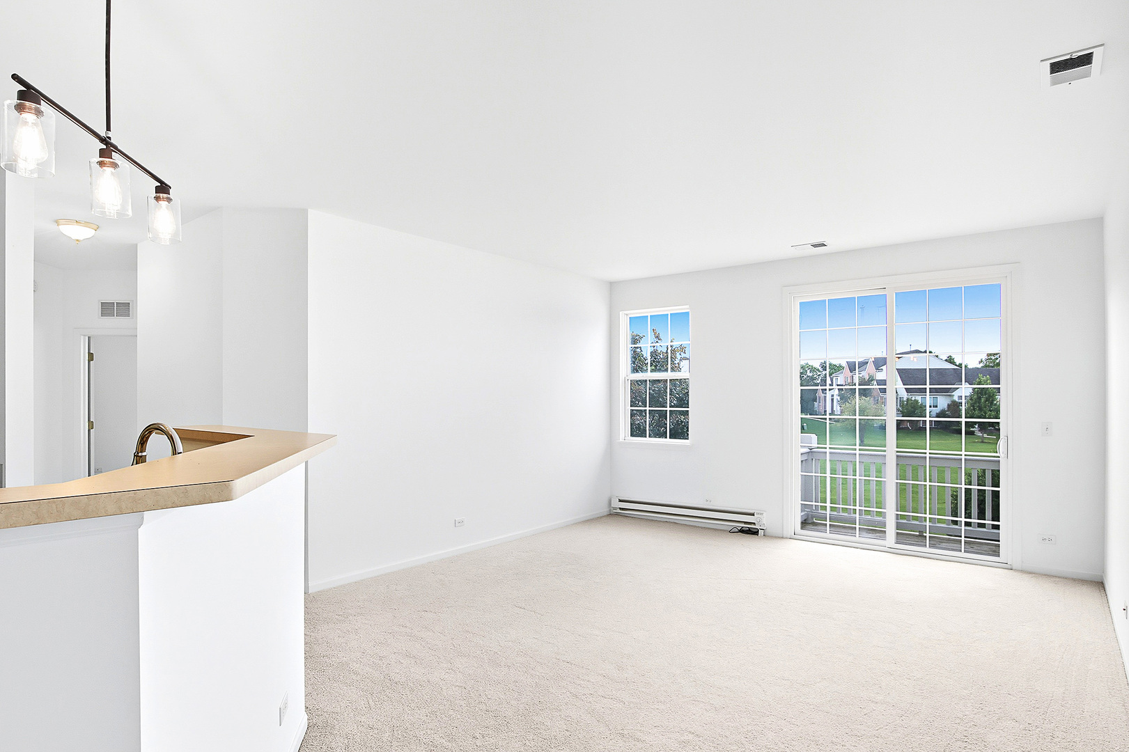 4221 Savoy Lane #28C721, McHenry, IL 60050